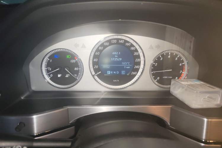 Used Mercedes-Benz GLK-Class 2011 GLK 300 4MATIC Fashion Model Instrument Cluster