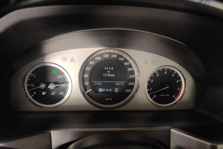 Used Mercedes-Benz GLK-Class 2011 GLK 300 4MATIC Fashion Model Instrument Cluster