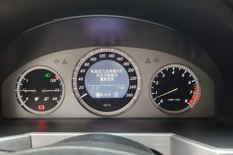 Used Mercedes-Benz GLK-Class 2011 GLK 300 4MATIC Dynamic Model Instrument Cluster