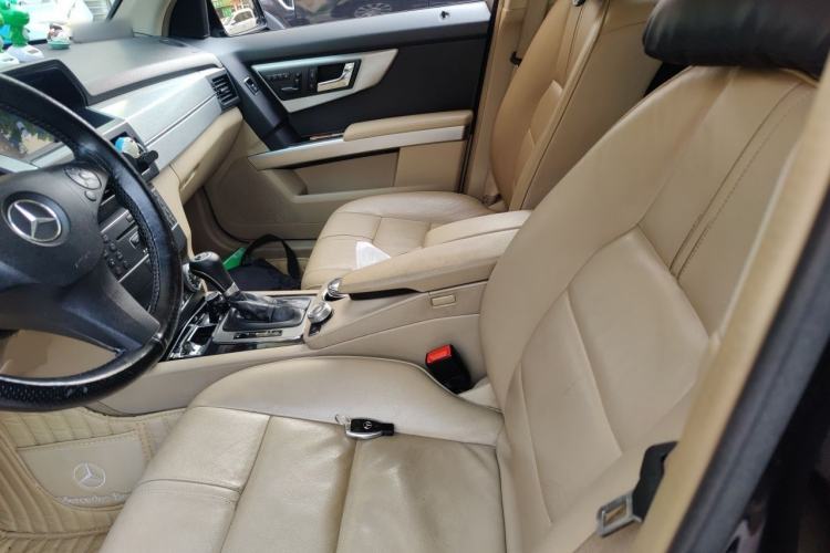 Used Mercedes-Benz GLK-Class 2011 GLK 300 4MATIC Luxury Model Left Front Seat
