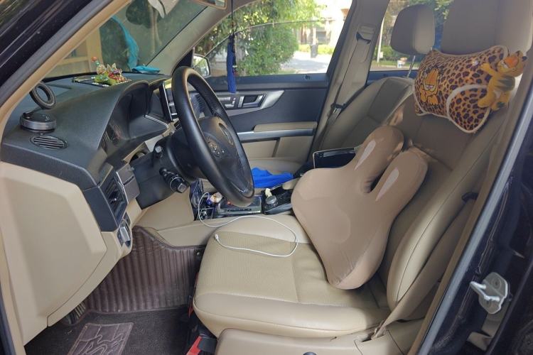 Used Mercedes-Benz GLK-Class 2011 GLK 300 4MATIC Fashion Model Left Front Seat