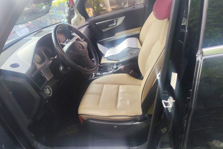 Used Mercedes-Benz GLK-Class 2011 GLK 350 4MATIC Left Front Seat