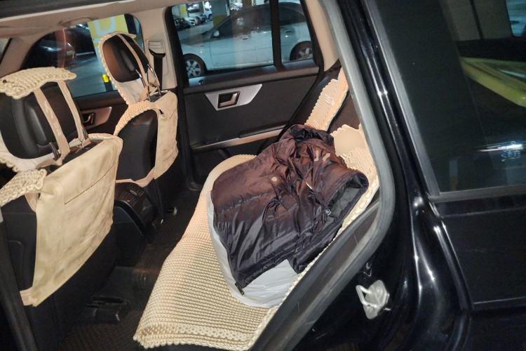 Used Mercedes-Benz GLK-Class 2011 GLK 300 4MATIC Fashion Model Left Rear Seat