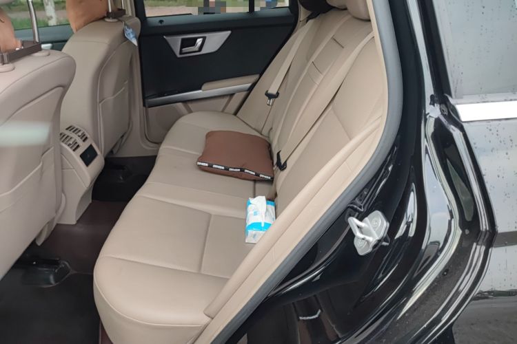 Used Mercedes-Benz GLK-Class 2011 GLK 300 4MATIC Fashion Model Left Rear Seat