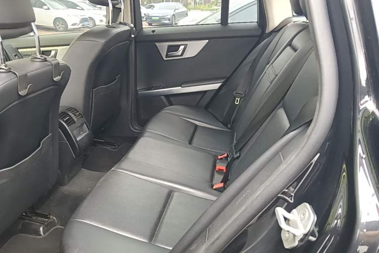Used Mercedes-Benz GLK-Class 2011 GLK 300 4MATIC Fashion Model Left Rear Seat