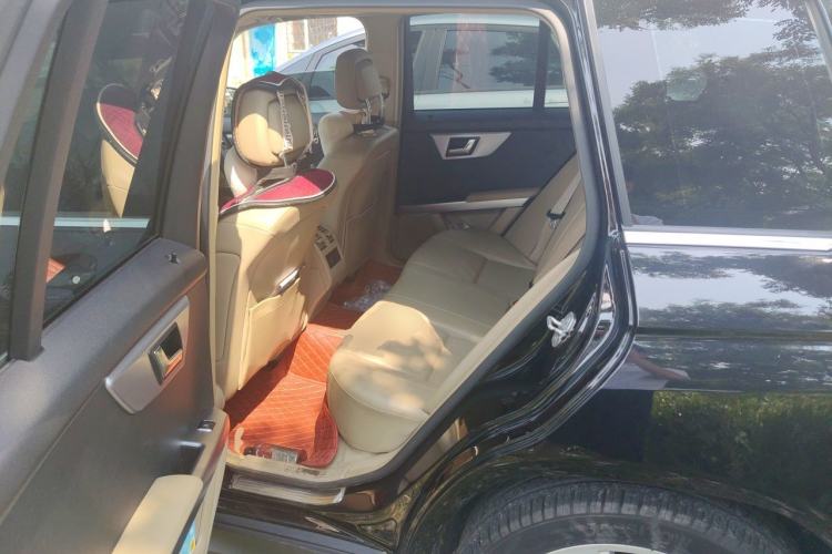 Used Mercedes-Benz GLK-Class 2011 GLK 300 4MATIC Dynamic Model Left Rear Seat