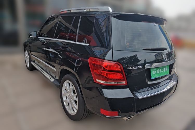 Used Mercedes-Benz GLK-Class 2011 GLK 300 4MATIC Fashion Model Rear Left 45 Deg