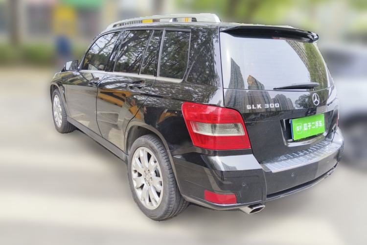 Used Mercedes-Benz GLK-Class 2011 GLK 300 4MATIC Luxury Model Rear Left 45 Deg