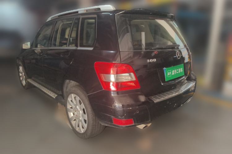 Used Mercedes-Benz GLK-Class 2011 GLK 300 4MATIC Fashion Model Rear Left 45 Deg