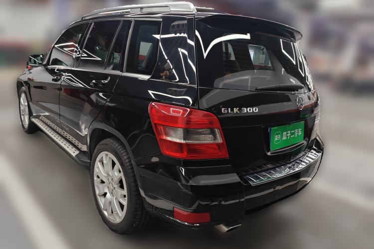 Used Mercedes-Benz GLK-Class 2011 GLK 300 4MATIC Fashion Model Rear Left 45 Deg
