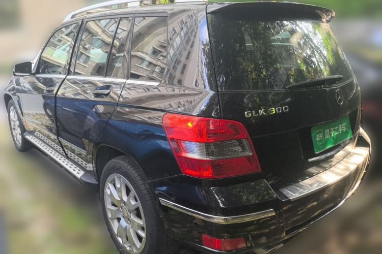 Used Mercedes-Benz GLK-Class 2011 GLK 300 4MATIC Fashion Model Rear Left 45 Deg
