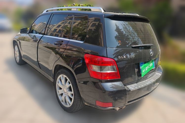 Used Mercedes-Benz GLK-Class 2011 GLK 300 4MATIC Dynamic Model Rear Left 45 Deg