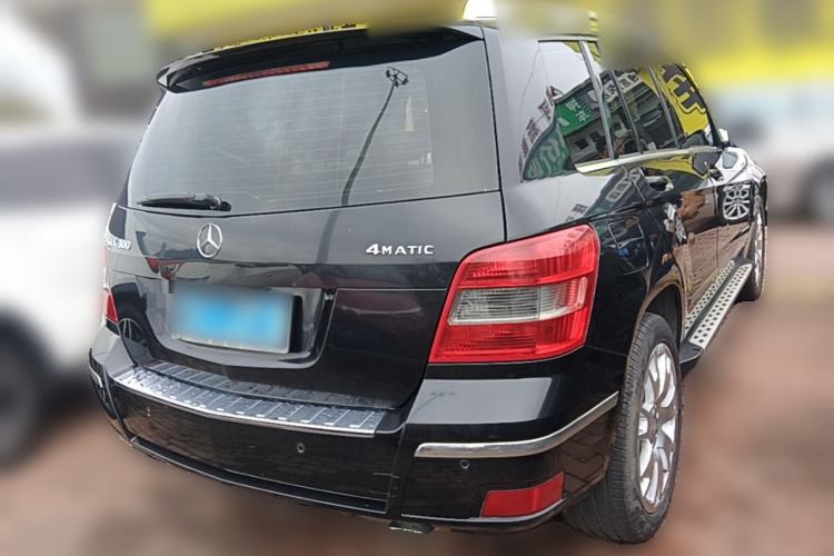 Used Mercedes-Benz GLK-Class 2011 GLK 300 4MATIC Fashion Model Rear Right 45 Deg