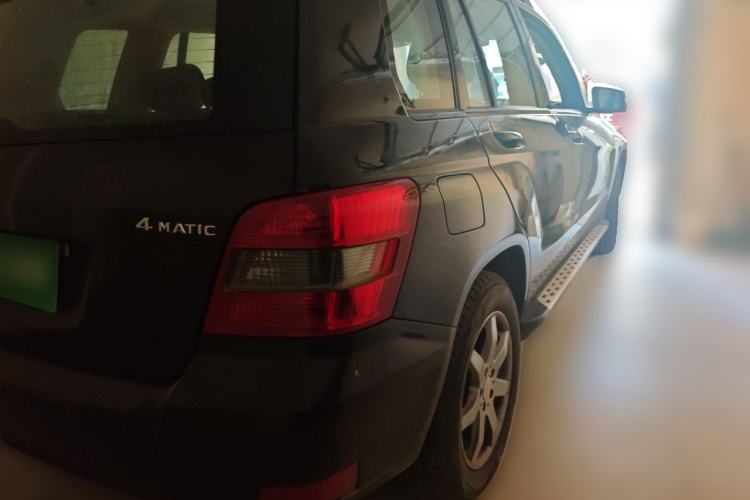 Used Mercedes-Benz GLK-Class 2011 GLK 300 4MATIC Dynamic Model Rear Right 45 Deg