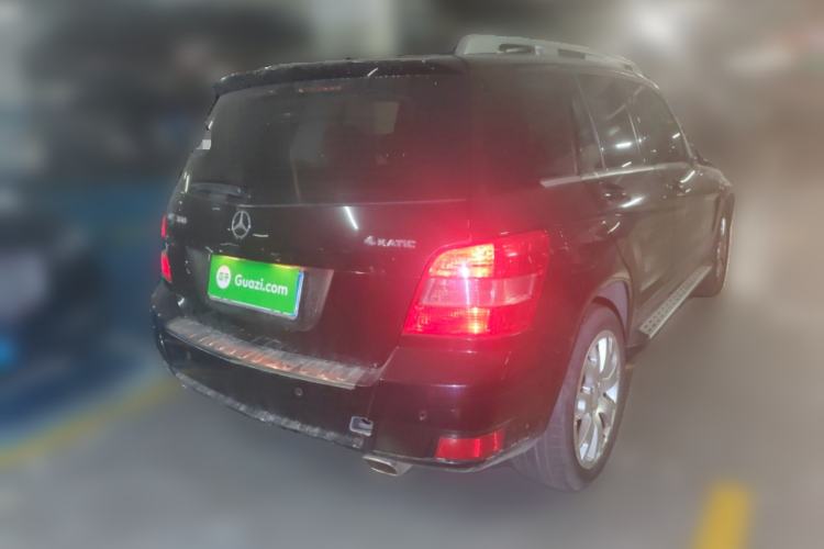 Used Mercedes-Benz GLK-Class 2011 GLK 300 4MATIC Fashion Model Rear Right 45 Deg