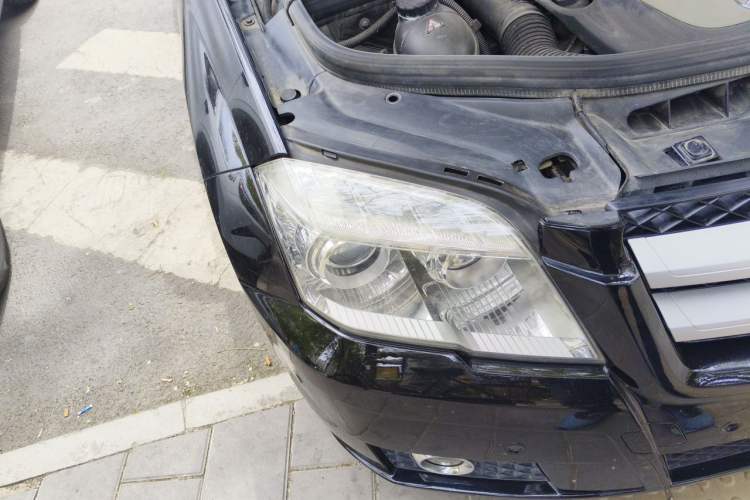 Used Mercedes-Benz GLK-Class 2011 GLK 300 4MATIC Luxury Model Right Front Headlight