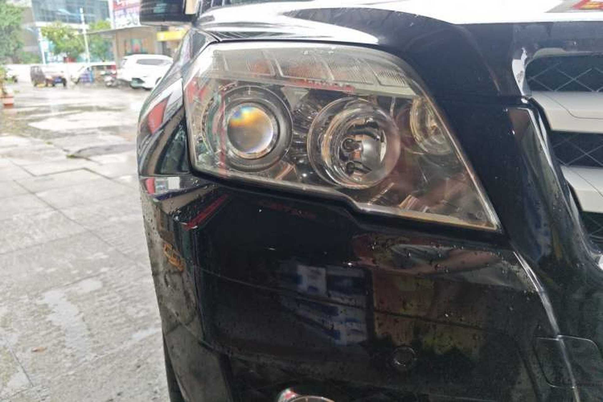Used Mercedes-Benz GLK-Class 2011 GLK 300 4MATIC Luxury Model Right Front Headlight