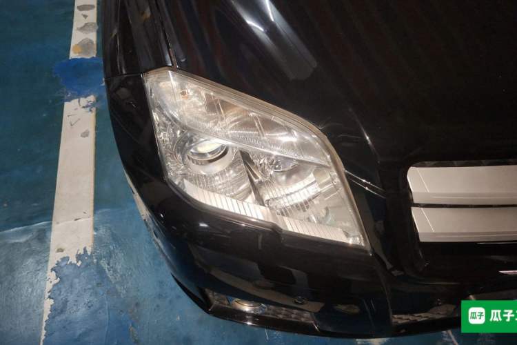 Used Mercedes-Benz GLK-Class 2011 GLK 300 4MATIC Fashion Model Right Front Headlight
