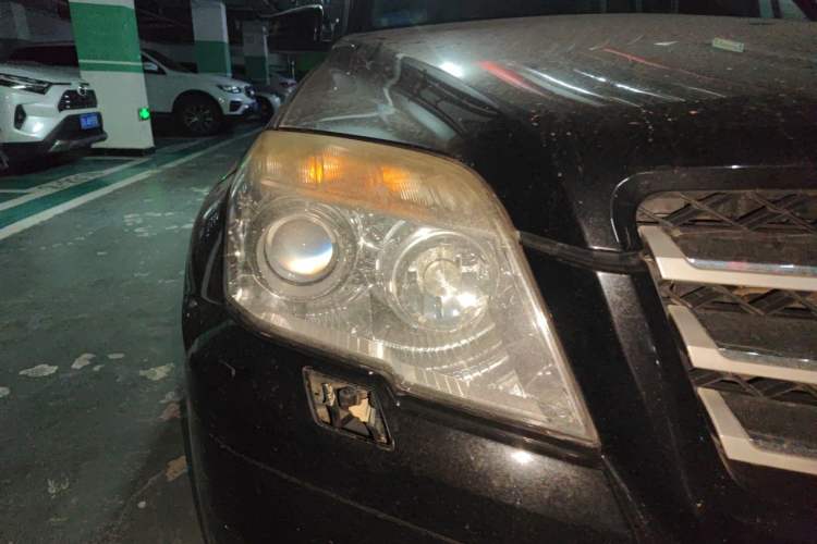 Used Mercedes-Benz GLK-Class 2011 GLK 300 4MATIC Luxury Model Right Front Headlight