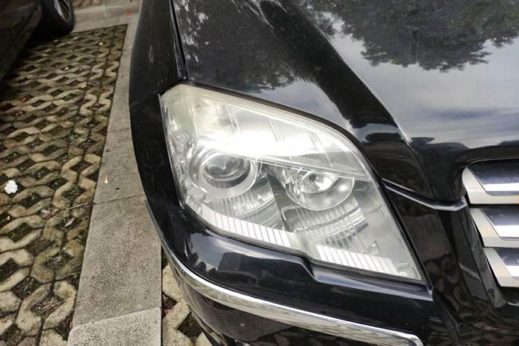 Used Mercedes-Benz GLK-Class 2011 GLK 300 4MATIC Fashion Model Right Front Headlight