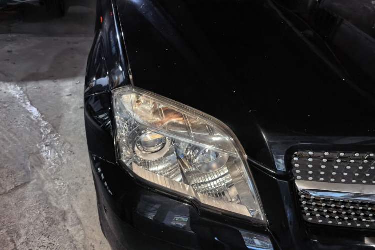Used Mercedes-Benz GLK-Class 2011 GLK 300 4MATIC Dynamic Model Right Front Headlight