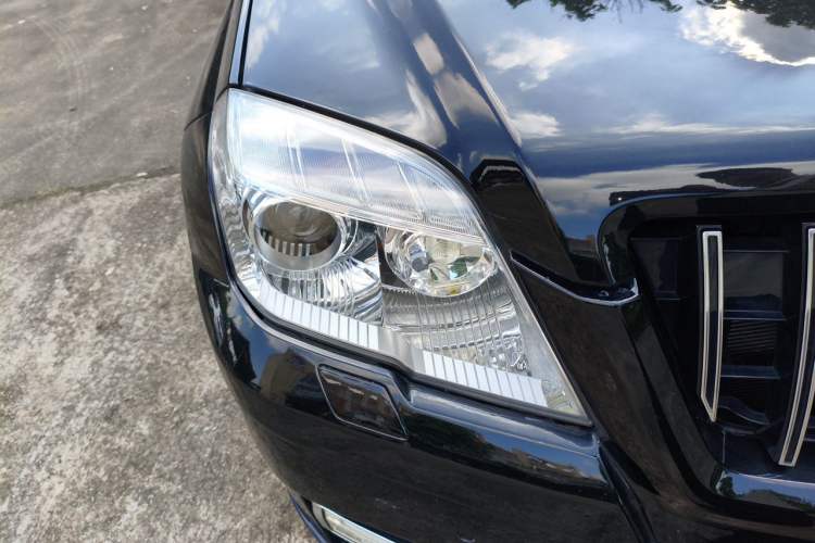 Used Mercedes-Benz GLK-Class 2011 GLK 300 4MATIC Luxury Model Right Front Headlight