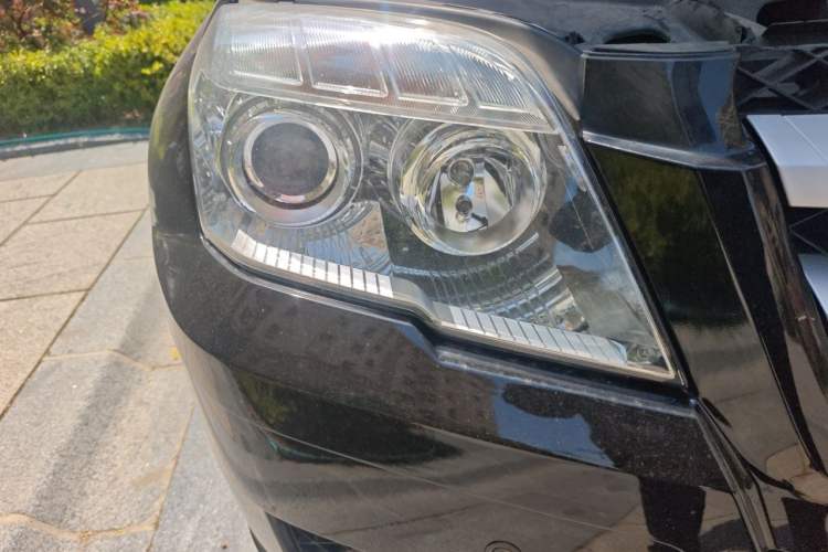Used Mercedes-Benz GLK-Class 2011 GLK 300 4MATIC Dynamic Model Right Front Headlight