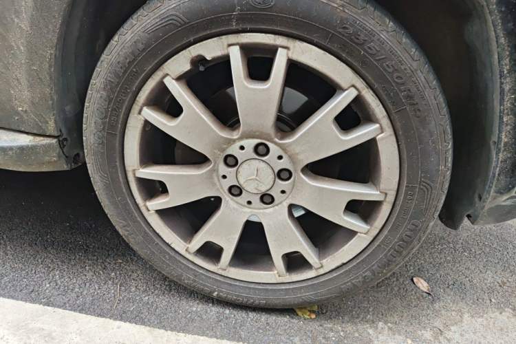 Used Mercedes-Benz GLK-Class 2011 GLK 300 4MATIC Dynamic Model Right Front Wheel Hub