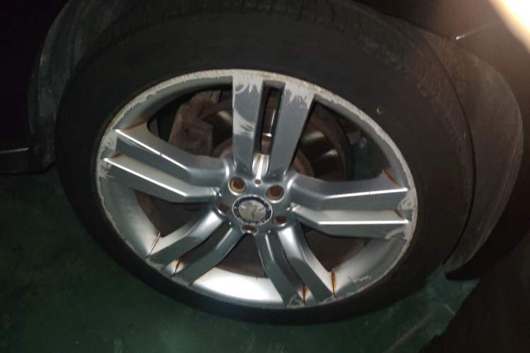Used Mercedes-Benz GLK-Class 2011 GLK 350 4MATIC Right Front Wheel Hub