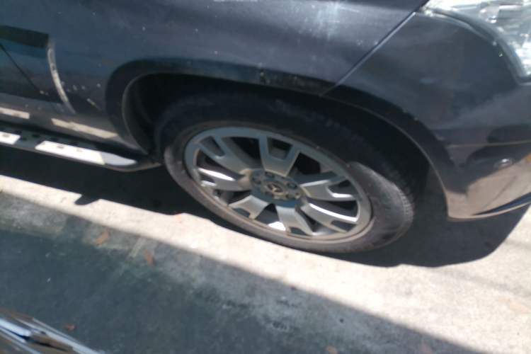 Used Mercedes-Benz GLK-Class 2011 GLK 300 4MATIC Dynamic Model Right Front Wheel Hub