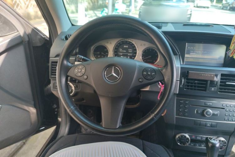 Used Mercedes-Benz GLK-Class 2011 GLK 300 4MATIC Dynamic Model Steering Wheel