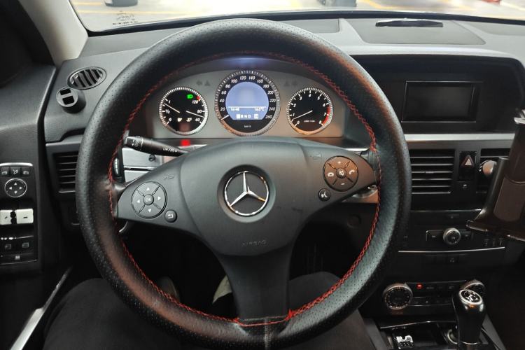 Used Mercedes-Benz GLK-Class 2011 GLK 300 4MATIC Fashion Model Steering Wheel
