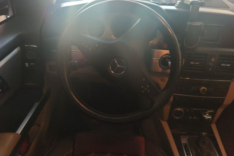 Used Mercedes-Benz GLK-Class 2011 GLK 300 4MATIC Dynamic Model Steering Wheel