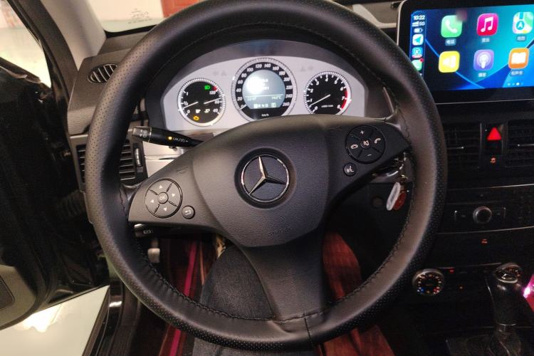 Used Mercedes-Benz GLK-Class 2011 GLK 300 4MATIC Dynamic Model Steering Wheel