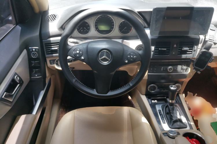 Used Mercedes-Benz GLK-Class 2011 GLK 300 4MATIC Dynamic Model Steering Wheel