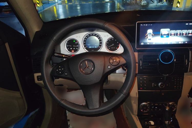 Used Mercedes-Benz GLK-Class 2011 GLK 300 4MATIC Fashion Model Steering Wheel