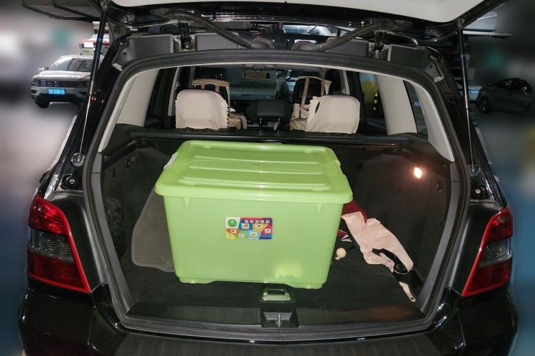 Used Mercedes-Benz GLK-Class 2011 GLK 300 4MATIC Fashion Model Trunk