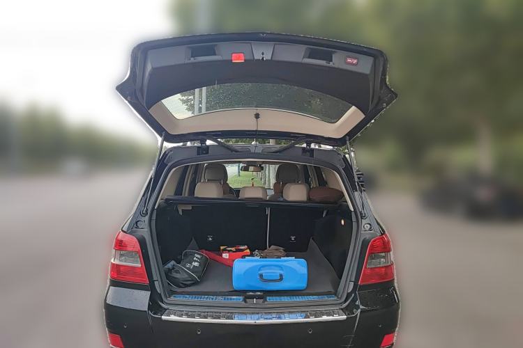 Used Mercedes-Benz GLK-Class 2011 GLK 300 4MATIC Fashion Model Trunk