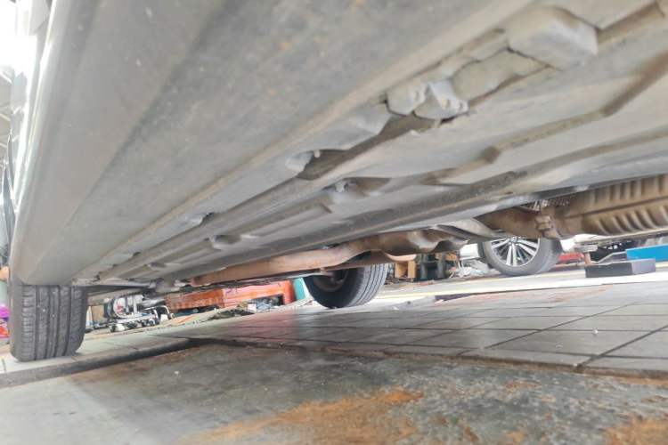 Used Mercedes-Benz GLK-Class 2011 GLK 300 4MATIC Dynamic Model Chassis Rear Left