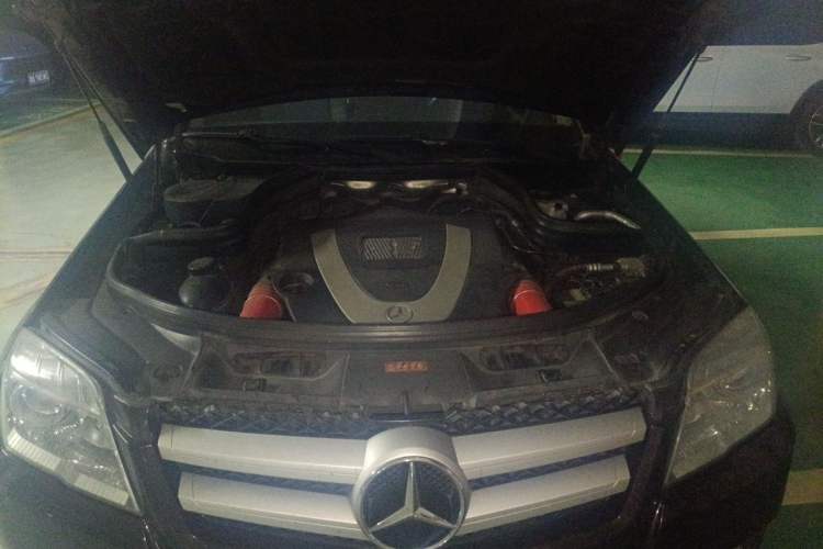 Used Mercedes-Benz GLK-Class 2011 GLK 300 4MATIC Fashion Model Engine Bay