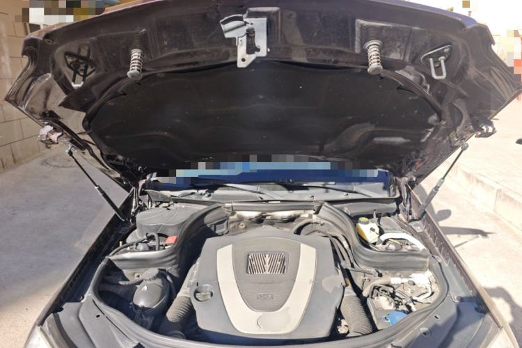 Used Mercedes-Benz GLK-Class 2011 GLK 300 4MATIC Fashion Model Engine Bay