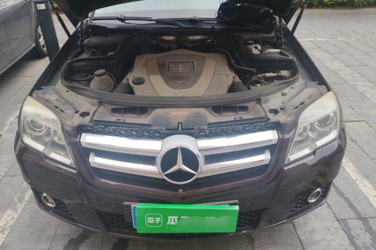Used Mercedes-Benz GLK-Class 2011 GLK 300 4MATIC Fashion Model Engine Bay