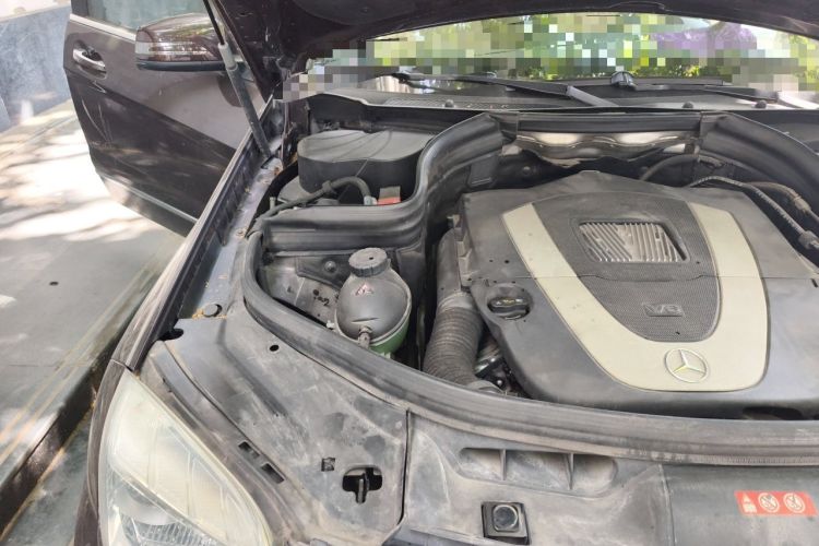 Used Mercedes-Benz GLK-Class 2011 GLK 300 4MATIC Fashion Model Engine Bay Right