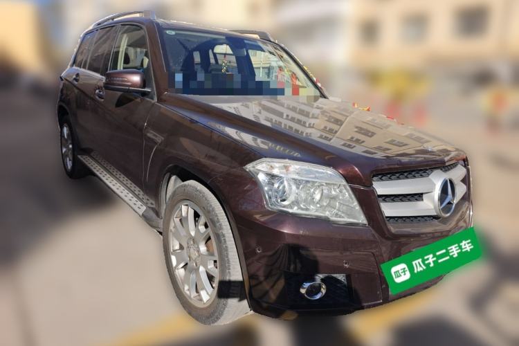 Used Mercedes-Benz GLK-Class 2011 GLK 300 4MATIC Fashion Model Front Right 45 Deg
