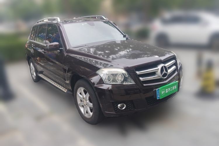 Used Mercedes-Benz GLK-Class 2011 GLK 300 4MATIC Fashion Model Front Right 45 Deg