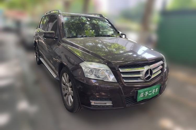 Used Mercedes-Benz GLK-Class 2011 GLK 300 4MATIC Fashion Model Front Right 45 Deg