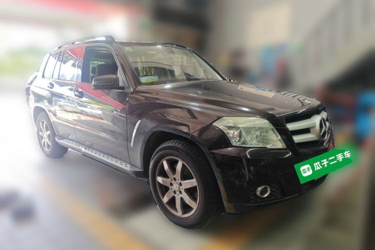 Used Mercedes-Benz GLK-Class 2011 GLK 300 4MATIC Dynamic Model Front Right 45 Deg