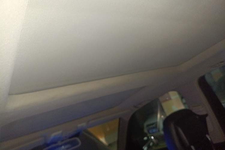 Used Mercedes-Benz GLK-Class 2011 GLK 300 4MATIC Fashion Model Headliner