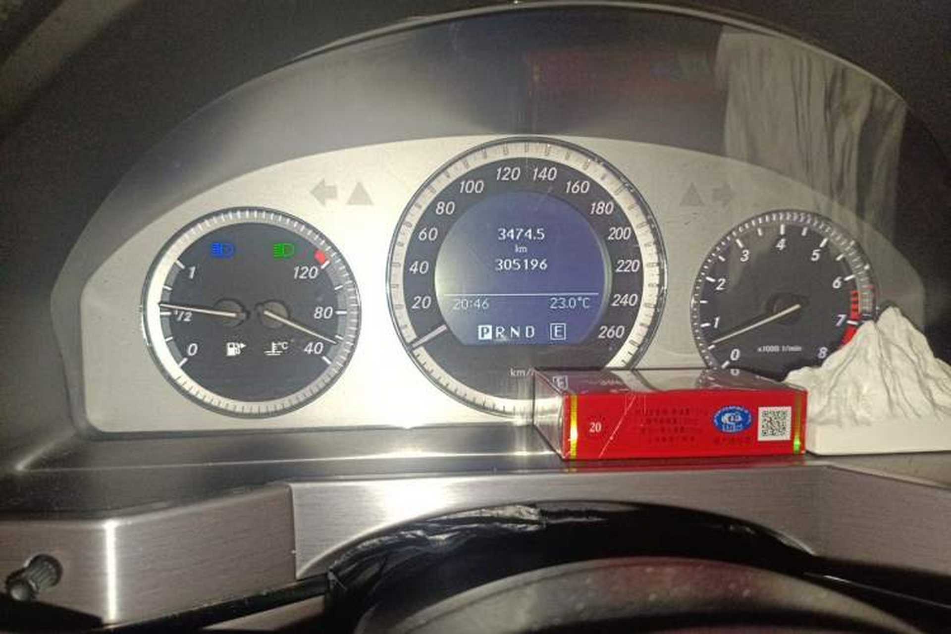 Used Mercedes-Benz GLK-Class 2011 GLK 300 4MATIC Fashion Model Odometer Close Up