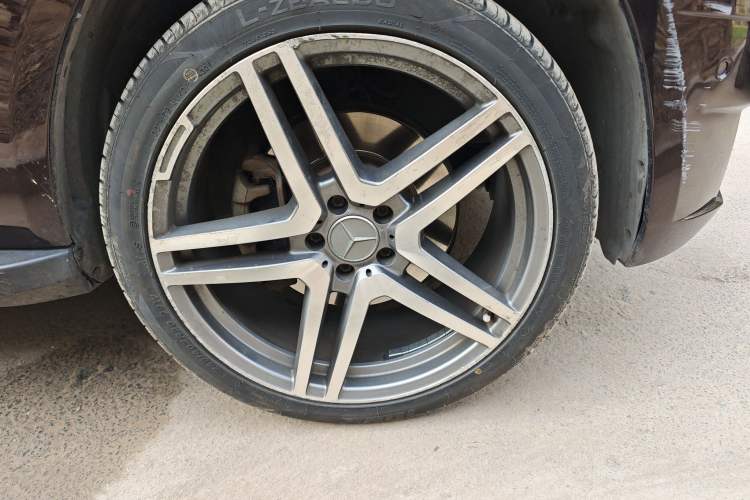 Used Mercedes-Benz GLK-Class 2011 GLK 350 4MATIC Right Front Wheel Hub
